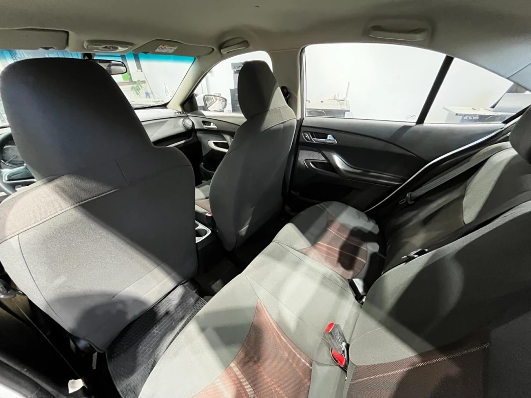 imagen 0 de vehiculo con id 2120